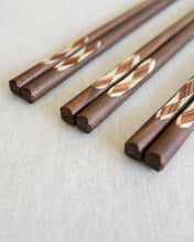 Load image into Gallery viewer, Walnut Wood Chopsticks