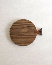 Load image into Gallery viewer, NAMU Walnut Round Cutting Board (9.2")