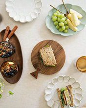 Load image into Gallery viewer, BLOOM Dinner Plate (8.5")