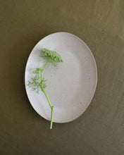 Load image into Gallery viewer, RAW See 9.2" Oval Plate