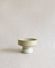 Load image into Gallery viewer, SAN High Footed Plate in Natural (5")