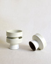 Load image into Gallery viewer, SAN High Footed Plate in Natural (5")