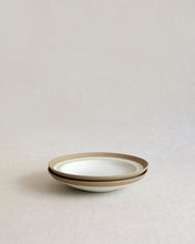 Load image into Gallery viewer, NOVO Plate in Natural (8")