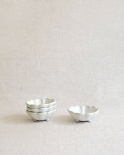 Load image into Gallery viewer, BLOOM Small Plate (4")