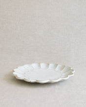Load image into Gallery viewer, BLOOM Dinner Plate (10")