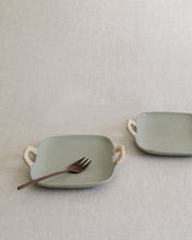 Load image into Gallery viewer, DAN Twine Handle Square Plate (7.8")