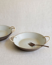 Load image into Gallery viewer, SAN Twine Handle Deep Plate (9")