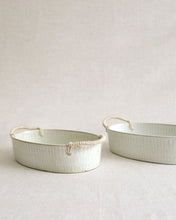 Load image into Gallery viewer, RIM 9" Twine Handle Deep Oval Plate