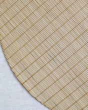 Load image into Gallery viewer, Round Bamboo Placemat