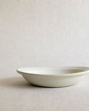 Load image into Gallery viewer, ARANG Oval Deep Plate (8")