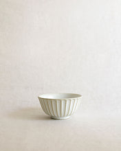 Load image into Gallery viewer, Muun Rim Rice Bowl (4.9")