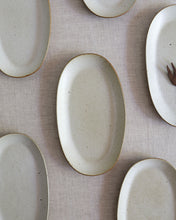Load image into Gallery viewer, RAW See 9" Oval Plate