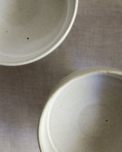 Load image into Gallery viewer, SAN High Footed Plate in Natural (5")