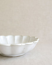 Load image into Gallery viewer, BLOOM Deep Plate (8.6")