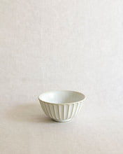 Load image into Gallery viewer, Muun Rim Rice Bowl (4.9")