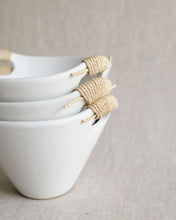 Load image into Gallery viewer, DAN Twine Handle Deep Bowl in White (6.7")