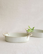 Load image into Gallery viewer, RIM 9" Twine Handle Deep Oval Plate