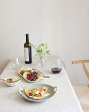 Load image into Gallery viewer, DAN Twine Handle Round Plate (9")