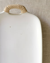 Load image into Gallery viewer, DAN Twine Handle Rectangle Plate in White (11")