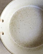 Load image into Gallery viewer, SAN Perilla Twine Handle Deep Plate (9")