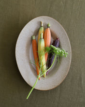 Load image into Gallery viewer, RAW See 8.6" Oval Deep Plate