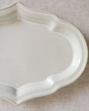 Load image into Gallery viewer, ARANG Maple Leaf Plate (10")