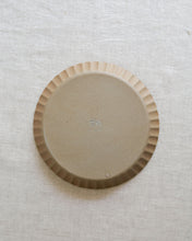 Load image into Gallery viewer, RAW See 8.4" Flower Round Plate