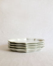 Load image into Gallery viewer, ARANG Maple Leaf Plate (10")