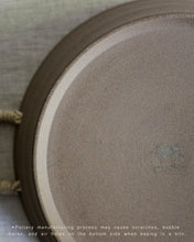 Load image into Gallery viewer, SAN Perilla Twine Handle Deep Plate (9")