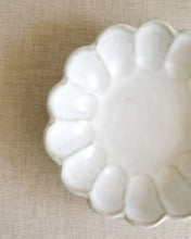 Load image into Gallery viewer, BLOOM Deep Plate (7.5")