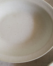Load image into Gallery viewer, ARANG Oval Deep Plate (8")