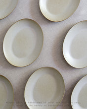 Load image into Gallery viewer, RAW See 9.2" Oval Plate