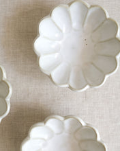 Load image into Gallery viewer, BLOOM Small Plate (5")