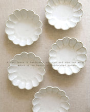 Load image into Gallery viewer, BLOOM Deep Plate (7.5")