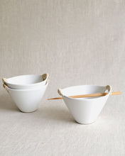 Load image into Gallery viewer, DAN Twine Handle Deep Bowl in White (6.7")