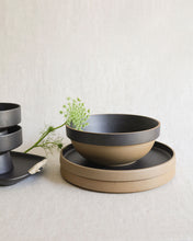 Load image into Gallery viewer, NOVO Dinner Plate in Matte Black (10")
