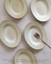 Load image into Gallery viewer, RAW See 8.6" Oval Deep Plate
