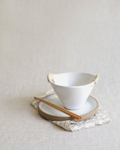Load image into Gallery viewer, DAN Twine Handle Deep Bowl in White (6.7")