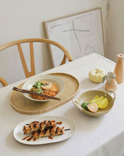 Load image into Gallery viewer, RAW See 9" Oval Plate