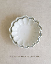 Load image into Gallery viewer, BLOOM Deep Plate (8.6")