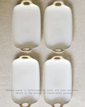 Load image into Gallery viewer, DAN Twine Handle Rectangle Plate in White (11")
