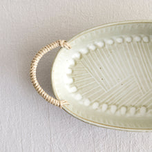 Load image into Gallery viewer, RIM 9" Twine Handle Deep Oval Plate