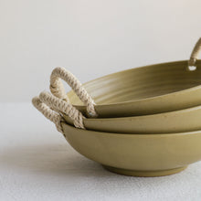 Load image into Gallery viewer, ARANG Twine Handle Small Plate (5.7")