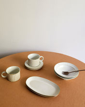 Load image into Gallery viewer, RAW See 9" Oval Plate