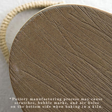 Load image into Gallery viewer, RIM 9" Twine Handle Deep Oval Plate