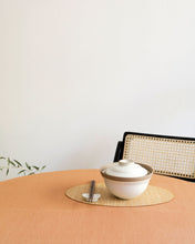 Load image into Gallery viewer, NOVO Footed Plate in Natural (5.7")
