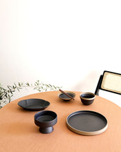 Load image into Gallery viewer, NOVO Dinner Plate in Matte Black (10")