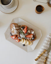 Load image into Gallery viewer, RAW See 8.8" Rectangle Plate