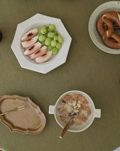 Load image into Gallery viewer, ARANG Maple Leaf Vintage Plate (8")