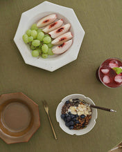 Load image into Gallery viewer, ARANG Octagonal Plate in White (8")